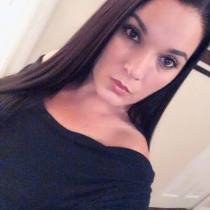 Meet your Posher, Kendra